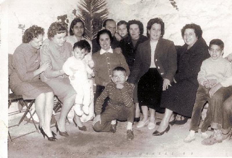 ORAN LES VOISINS DU 2 PLACE DE CARTEAUX 001.JPG